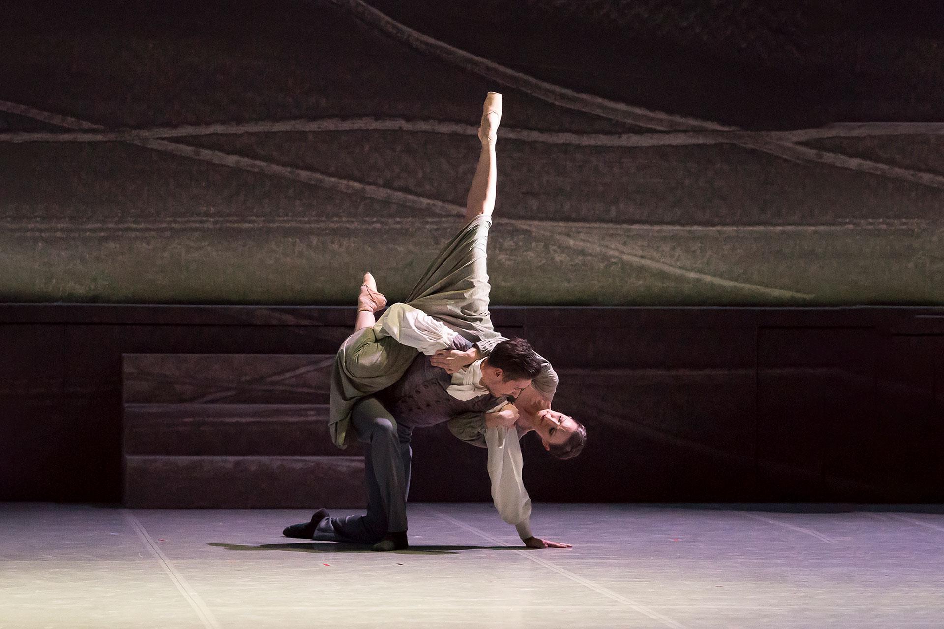 Rochester kneals while Jane Eyre rests on his back