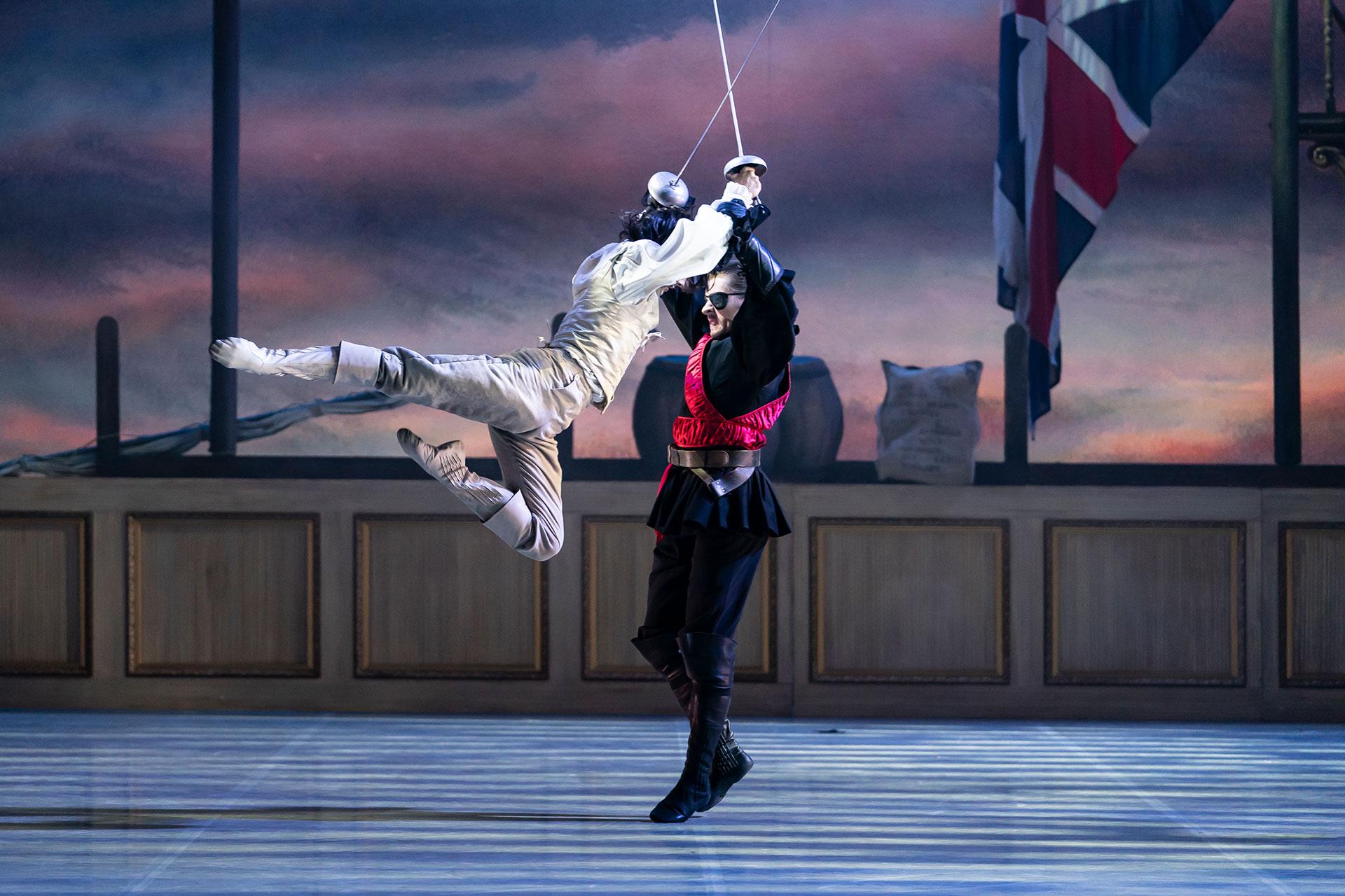 Rochfort and d'Artagnan in a fast and brutal sword-fight